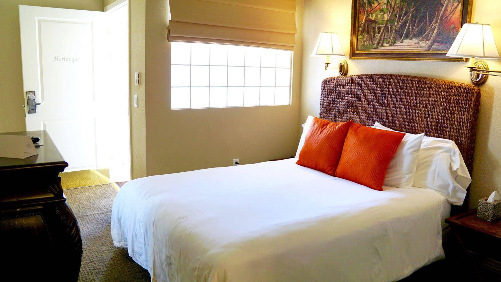 Capitola Hotel